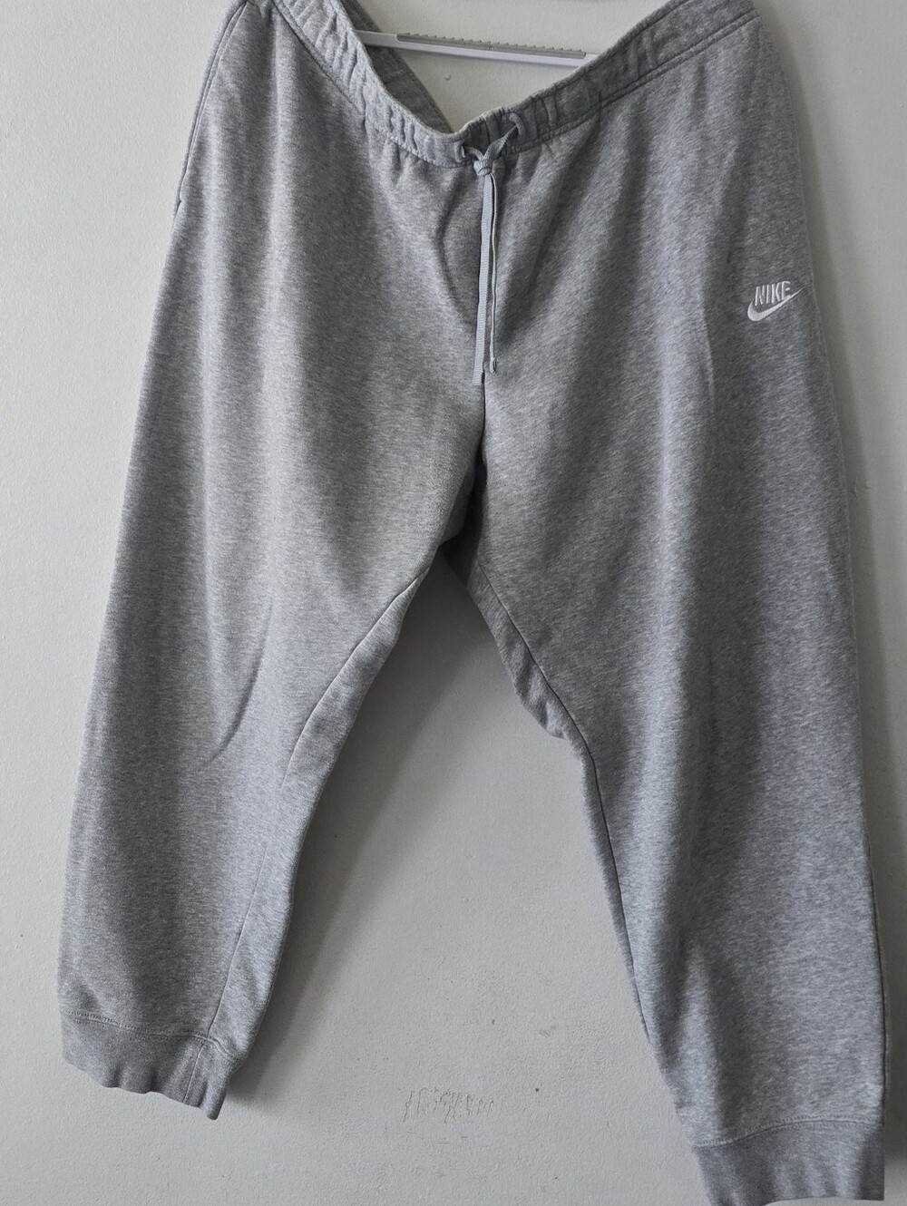 Nike Womens XXL Grey Fleece Joggers with Drawstring Waist